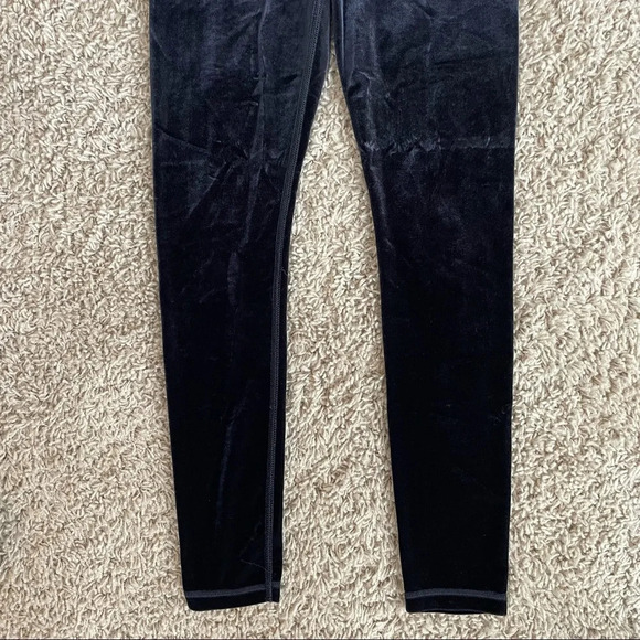 Athleta Elation Ultra High Rise Tight in Velvet Size Small - Picture 7 of 13